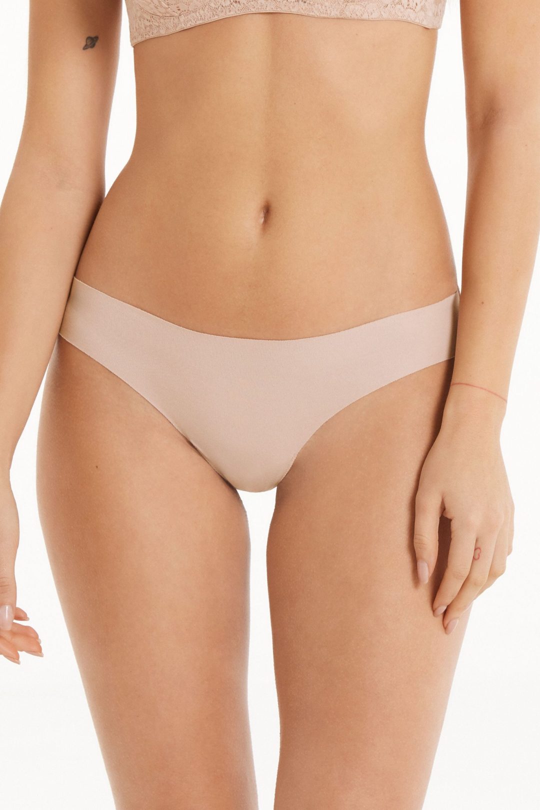 Lazer Kesim Pamuklu Dantelli Brezilya Külot